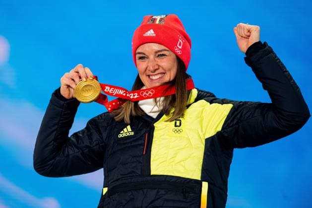 220208 Denise Herrmann of Germany celebrates with her gold medal at the medal ceremony for women s biathlon 15 km individual during day 4 of the 2022 Winter Olympics on February 8, 2022 in Zhangjiakou Photo Vegard Grott BILDBYRAN kod VG VG0231 bbeng olympic games olympics winter olympics os ol olympics winter os olympics peking peking Beijing 2022 beijing 2022 beijing 2022 olympic games beijing 2022 winter olympic games beijing os beijing ol winter ol medal ceremony medal ceremony medal ceremony biathlon biathlon biathlon dam germany cheer,  Copyright: VEGARDxGRoTT BB220208VG069