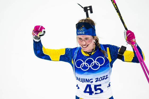 220211 Elvira Öberg of Sweden celebrates after competing in womens biathlon 7.5 km sprint during day 7 of the 2022 Winter Olympics on February 11, 2022 in Zhangjiakou Photo Jon Olav Nesvold BILDBYRAN COP 217 VG0237 bbeng biathlon biathlon biathlon olympic games olympics winter olympics os ol olympics winter os olympics peking peking Beijing 2022 beijing 2022 beijing 2022 olympic games beijing 2022 winter olympic games beijing os beijing ol winter ol dam cheer,  Copyright: JONxOLAVxNESVOLD BB220211JE140