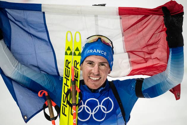 220213 Quentin Fillon Maillet of France celebrates after competing in mens biathlon 12.5 km pursuit during day 9 of the 2022 Winter Olympics on February 13, 2022 in Zhangjiakou Photo Joel Marklund IMAGE BODY code JM JM0282 bbeng biathlon biathlon biathlon olympic games olympics winter olympics os ol olympics winter os olympics peking peking peking 2022 beijing 2022 beijing 2022 olympic games beijing 2022 winter olympic games beijing os beijing ol winter ol hunt start cheers,  Copyright: JOELxMARKLUND BB220213JM115