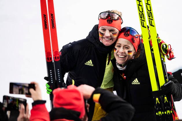 220216 Katharina Hennig and Victoria Carl of Germany celebrate after competing in women s cross country skiing team sprint final during day 12 of the 2022 Winter Olympics on February 16, 2022 in Zhangjiakou Photo Vegard Grott BILDBYRAN kod VG JM0288 bbeng skidor cross country skiing langrenn olympic games olympics winter olympics os ol olympics winter o olympics peking Beijing 2022 beijing 2022 beijing 2022 olympic games beijing 2022 winter olympic games beijing os beijing ol winter ol dam sprint team sprint cheer,  Copyright: VEGARDxGRoTT BB220216VG053