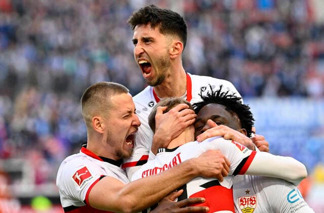 GOAL to 1 0 Orel Mangala VfB Stuttgart 23 Goal celebration with Atakan Karazor Waldemar Anton VfB Stuttgart 02 VfB Stuttgart vs VfL Bochum BOC 19 02 2022 DFL REGULATES PROHIBIT ANY USE OF PHOTOGRAPHS AS IMAGE SEQUENCES AND OR QUASI VIDEO VfB Stuttgart vs VfL Bochum BOC
