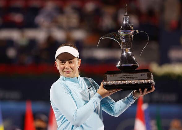 Winner Jelena Ostapenko, with the cup, trophy, award ceremony, presentation Tennis Dubai Tennis Championships WTA Dubai Duty Free Tennis Stadium Dubai United Arab Emirates 19 February 2022 Copyright: xJuergenxHasenkopfx