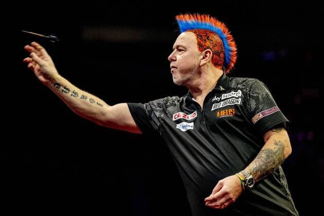 ROTTERDAM Peter Wright Scotland in action in his match against James Wade England during Round 7 of the Premier League Of Darts in Ahoy The Premier League of Darts is a darts competition in which top players compete against each other and is played in different cities ANP ROBIN UTRECHT Premier League Darts Round 7 2022 xVIxANPxSportx xxANPxIVx 446047411 originalFilename: 446047411.jpg