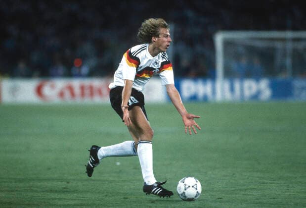 FIFA-Weltpokalfinale am 08. Juli 1990 in Rom FIFA-Weltpokalfinale Argentinien gegen Deutschland Jürgen Klinsmann (Deutschland) Foto  Copyright: xMarkxLeechxOffside