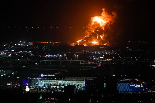 An Aramco oil depot close to the circuit is seen in flames following an attack, F1 Grand Prix of Saudi Arabia at Jeddah Corniche Circuit on March 25, 2022 in Jeddah, Saudi Arabia Photo by HOCH ZWEI Jeddah Saudi Arabia