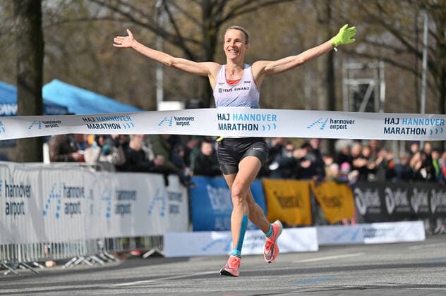 HAJ Hannover Marathon Hannover, 03 04 2022 Dominika Mayer wins in 2 26 50 at the HAJ Hannover Marathon in Hannover on 03 04 2022 and becomes German champion Copyright: xBEAUTIFULxSPORTS J.xGrontzkix
