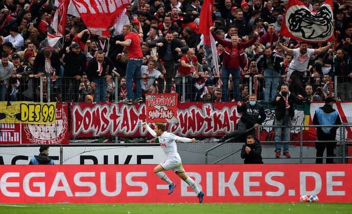Football, Bundesliga, Germany, Men, Season 2021 2022, 29 Matchday, Rhein Energie Stadion Köln, 1 FC Köln weiss FSV Mainz 05 schwarz Jubel Luca Kilian KOE after his goal to 3 2 Jubel, Freude, Aktion DFB DFL REGULATIONS PROHIBIT ANY USE OF PHOTOGRAPHS AS IMAGE SEQUENCES AND OR QUASI VIDEO