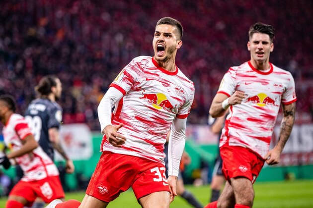 FB 1BL RB Leipzig 1 FC Union Berlin Andre Silva RB Leipzig cheers after scoring 1 1 during the cup semifinal in the 2021 2022 season between RB Leipzig and 1 FC Union Berlin at Red Bull Arena on April 20 2022 in Leipzig, Saxony, Germany DFL AND DFB REGULATES PROHIBIT ANY USE OF PHOTOGRAPHS as IMAGE SEQUENCES and or QUASI VIDEO