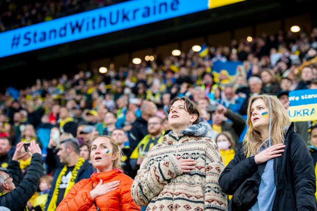 Soccer charity match, Borussia Dortmund Dinamo Kiev on 26 04 2022 at Signal Iduna Park in Dortmund North Rhine Westphalia Ukrainian women sing national anthem DFL REGULATES PROHIBIT ANY USE OF PHOTOGRAPHS AS IMAGE SEQUENCES AND OR QUASI VIDEO Copyright: xChristopherxNeundorfx