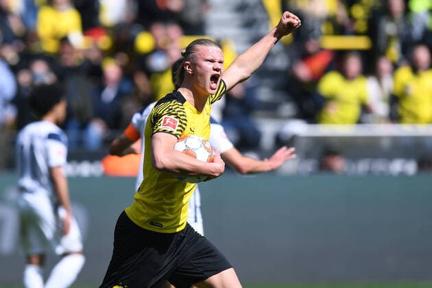 Soccer 1 Bundesliga 32 Matchday Borussia Dortmund VfL Bochum on 30 04 2022 at Signal Iduna Park in Dortmund Goal celebration for 1 2 by Erling Haaland Dortmund DFL regulations prohibit any use of photographs as image sequences and or quasi video xRx