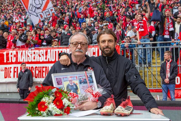 Kaiserslautern, Germany 30 April 2022 3 Liga 2021 2022 1 FC Kaiserslautern vs Borussia Dortmund II v li Zeugwart Wolfgang Wittich FCK and Geschaeftsfuehrer Sport Thomas Hengen FCK at Wittichs retirement DFB regulations prohibit any use of photographs as image sequences and or quasi video Fritz Walter Stadion Rheinland Pfalz Copyright: xFotostandx xSchmittx