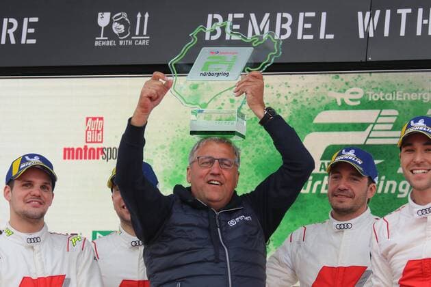 Team principal Ernst Moser of Phoenix Racing receives and presents the overall winner team trophy, 50 ADAC 24H Nuerburgring 50 ADAC 24H Nuerburgring, race, Sunday,29 05 2022 Nürburg Copyright: xAugstx xEibner-Pressefotox EP_jat
