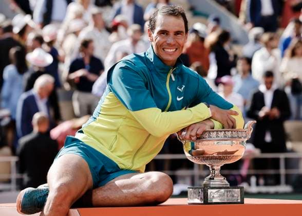French Open 2022, Rafael Nadal ESP hwith the trophy, award ceremony, presentation Tennis French Open 2022 Grand Slam ATP WTA ITF Roland Garros Paris France 5 June 2022 Copyright: xJuergenxHasenkopfx