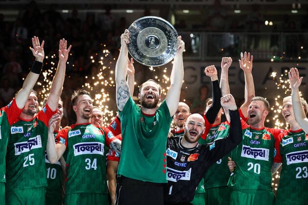Moritz Preuss SC Magdeburg,95 with the championship trophy Handball Bundesliga season 2021 2022 SC Magdeburg vs Rhein Neckar Löwen in the GETEC Arena in Magdeburg Freisteller,Einzelbild,Aktion,Handball,Deutschland,12 06 2022