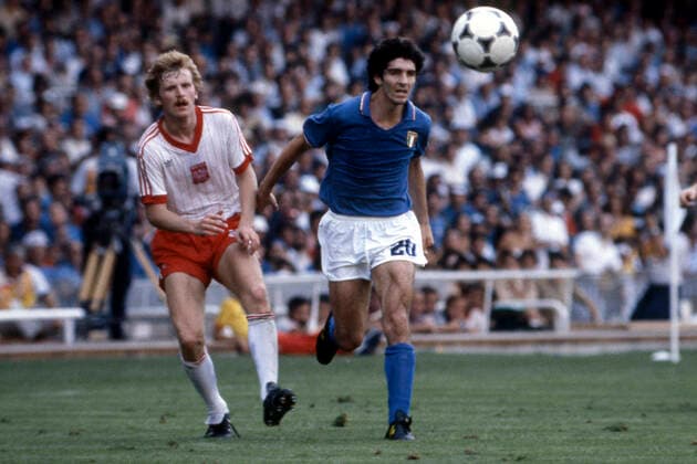 Paolo ROSSI, Italy, national football player, action, duel against Zbigniew BONIEK, Poland, in the match Italy Poland 0 0, 14 06 1982, here at the 1982 World Cup Spain Â