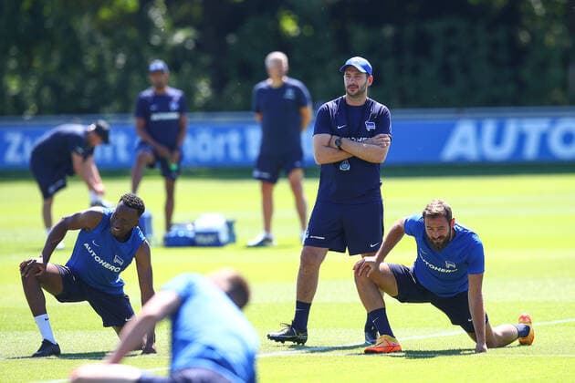 22 06 2022, xtgx, football 1 Bundesliga, kick-off training Hertha BSC Berlin emspor, v l Sandro Schwarz Hertha, coach DFL DFB REGULATES PROHIBIT ANY USE OF PHOTOGRAPHS as IMAGE SEQUENCES and or QUASI VIDEO Berlin
