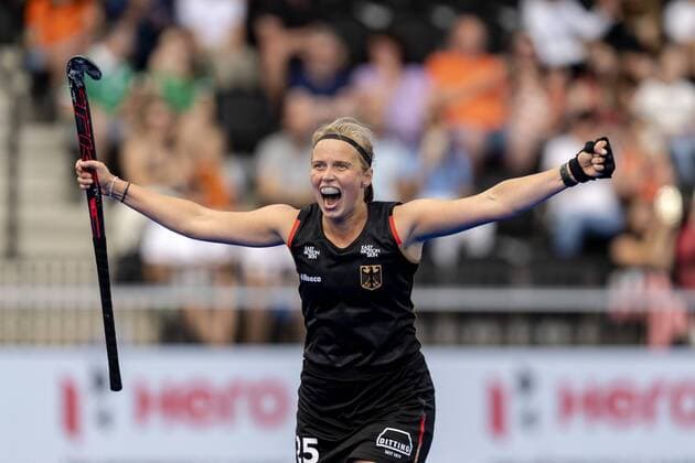 AMSTERDAM Viktoria Huse Germany cheers after the 3 1f match between Germany and Chile at the World Hockey Championships at Wagener Stadium, on July 2, 2022 in Amsterdam, Netherlands ANP SANDER KING FIH Hockey Women s World Cup 2022 2022 xVIxANPxSportx xxANPxIVx 451244744 originalFilename: 451244744.jpg