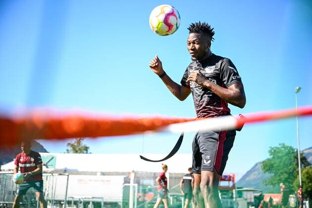 AUT, Bayer Leverkusen training camp 19 07 2022, Alois Latini Stadium , Kaprun Zell am See, AUT, Bayer Leverkusen training camp in picture picture shows Edmond Tapsoba Bayer Leverkusen 12 heads the ball nordphotoxGmbHx xKröger nordphoto00008