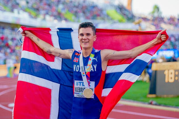 World Championships in Athletics 2022 Eugene, Oregon, USA 20220724 Jakob Ingebrigtsen after he won the 5000m final in the World Championships in Athletics 2022 at Hayward Field in Eugene, Oregon Photo Stian Lysberg Solum NTB Eugene, Oregon USA  Copyright: xStianxLysbergxSolumx xNTBx EDITORIAL USE ONLY. RESTRICTED USE FOR BETTING COMPANIES
