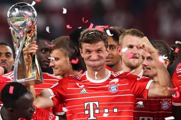 Thomas Mueller Müller FC Bayern Munich,25 celebrates DFL Supercup victory DFL Supercup 2022 RB Leipzig vs FC Bayern Munich at Red Bull Arena in Leipzig action,football,Germany,man,men,30 07 2022