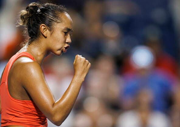 August 8, 2022, Toronto, ON, CANADA: Leylah Fernandez of Canada celebrates a point against Storm Sanders of Australia during womenöÄÃ s tennis action at the National Bank Open in Toronto, Monday, Aug. 8, 2022. Canada News - August 8, 2022  - ZUMAc35_ 20220808_zaf_c35_109 Copyright: xColexBurstonx