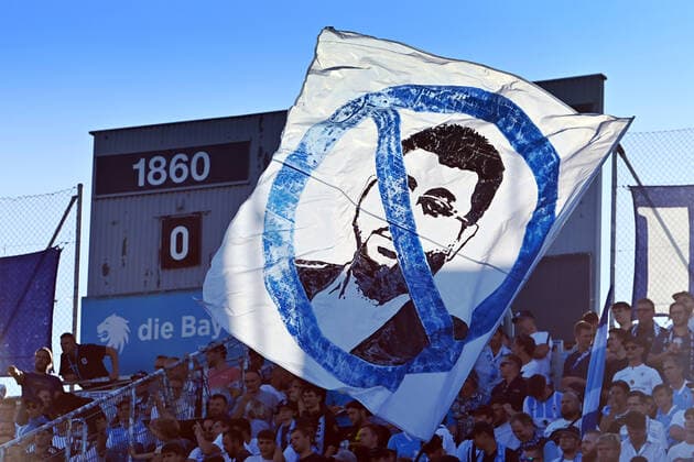 Anti Hasan ISMAIK investor flag, flag in the 1860 fan block, fans, football fans football 3 league,, 3 match TSV 1860 Muenchen SV Meppen 4 0 on 09 08 2022 in Munich GRUENWALDER STADION DFL REGULATIONS PROHIBIT ANY USE OF PHOTOGRAPHS AS IMAGE SEQUENCES AND OR QUASI VIDEO