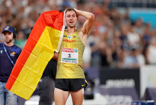 16 08 2022 European Championships Munich European Championships LIGHT ATHLETICS European Championships Munich European Championships LIGHT ATHLETICS TEN COMPETITION MEN 1500M RUN 1 in Munich Olympiastadion , Germany, HMB Media Schumacher, bfischu, KAUL Niklas GER European Champion Copyright: HMBxMedia Schumacher