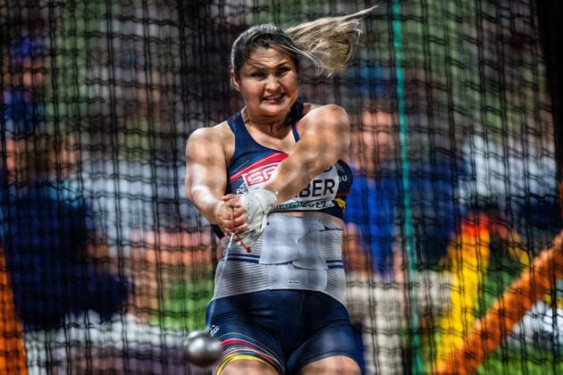 220817 Bianca Florentina Ghelber of Romania competes in women?s hammer throw final during day 7 of the European Championships on August 17, 2022 in Munich Photo Mathias Bergeld BILDBYRAN code MB VG0336 friidrott athletics friidrett europamästerskap em em 2022 european championships munich 2022 munchen em day 7 bbeng romania romania hammer throw sledge hammer,  Copyright: MATHIASxBERGELD BB220817MB179