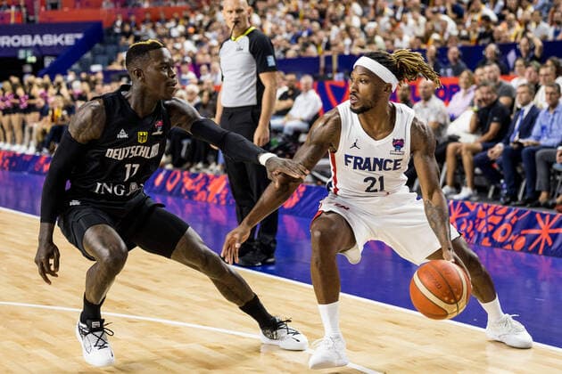 FIBA EUROBASKET, France Germany 01 09 2022 Dennis Schroeder 17 Germany , Andrew Albicy 21 France FIBA EUROBASKET, France Germany, Cologne, LANXESSarena Copyright: xBEAUTIFULxSPORTS Wunderlx