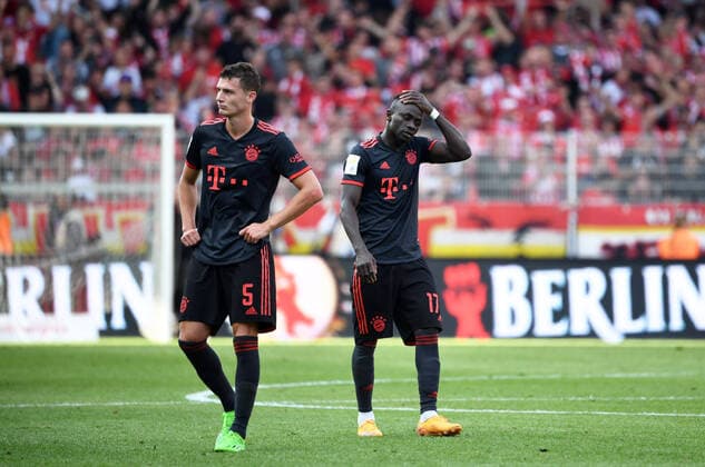 Football, men, season 2022 2023, 1 Bundesliga 5 matchday , 1 FC Union Berlin FC Bayern Munich, v l Benjamin Pavard FC Bayern Munich , Sadio Mane FC Bayern Munich , disappointment after the final whistle, 03 09 2022, Copyright: xSebastianxRäppold MatthiasxKochx