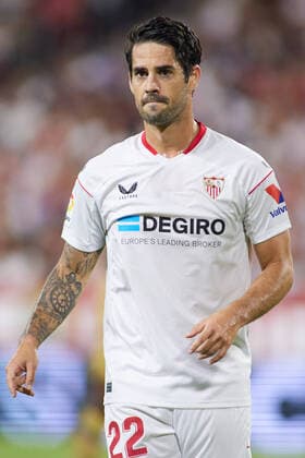 September 3, 2022, SEVILLA, SEVILLA, SPAIN: Francisco Ã¢â‚¬oeIscoÃ¢â‚¬Â Alarcon of Sevilla FC looks on during the spanish league, La Liga Santander, football match played between Sevilla FC and FC Barcelona, Barca at Ramon Sanchez Pizjuan stadium on September 3, 2022, in Sevilla, Spain. SEVILLA SPAIN - ZUMAa181 20220903_zaa_a181_170 Copyright: xJoaquinxCorcherox