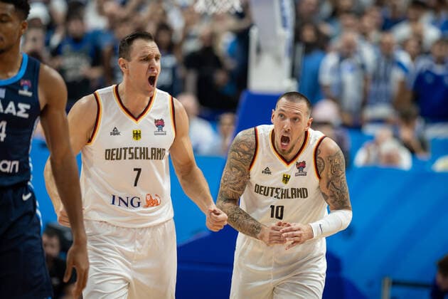 Basketball Berlin 13 09 2022 Eurobasket 2022 Quarterfinals Germany GER Greece GRE Johannes Voigtmann Germany, No 07 Daniel Theis Germany, No 10