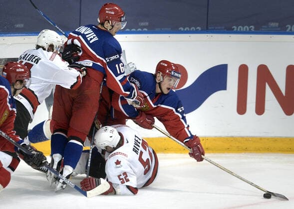 Bilden ingar i sportpaket Ishockey VM 2003. Betalbild t.o.m. 030512, därefter fri för abbonemangstidnigar