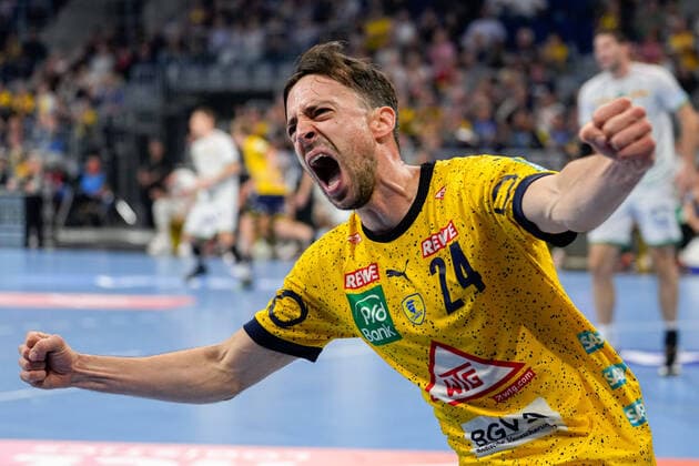 Goal scorer Patrick Groetzki RNL, 24 cheers about a goal, jubilation, goal celebration, celebrate the goal, goal, celebration, cheering about the goal, optimistic, game scene, highlight, single picture, action, 15 09 2022, Mannheim Germany , Handball, Bundesliga, Rhein Neckar Löwen SC DHfK Leipzig xozx