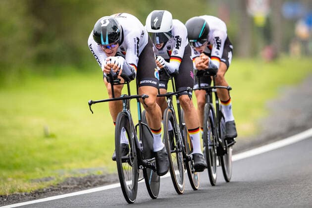 ARNDT Nikias, STEIMLE Jannik, HEIDEMANN Miguel UCI Road Cycling World Championships 2022 ARNDT Nikias STEIMLE Jannik HEIDEMANN Miguel GER Germany Landscape horizontal Landscape Event Event UCI Road Cycling World Championships 2022 Category Category Cycling Road Cycling World Championships Elite Men Women Location Place Australia Start Wollongong Finish Wollongong Discipline Mixed Relay MR Distance 28,2 km Date Date 21 09 2022 Wednesday Day 4