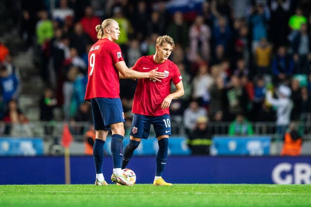 220924 Erling Braut Haaland and Martin odegaard of Norway during the Nations League football match between Slovenia and Norway on September 24, 2022 in Ljubljana Photo Vegard Grot BILDBYRAN code VG VG0357 bbeng football football soccer fotball nations league international norway norway slovenia slovenia, Copyright: VEGARDxGRoTT BB220924VG058