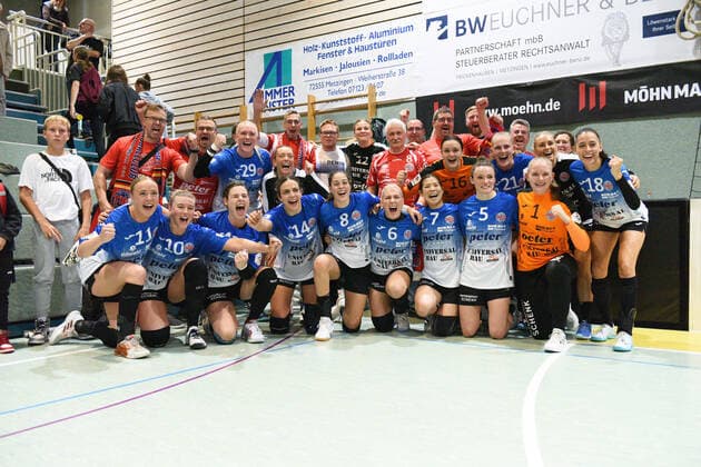Winning picture of Thueringer HC TusSies Metzingen vs Thueringer HC Handball, HBF, 3 league match, 2022 2023 season , 24 09 2022 TusSies Metzingen vs Thueringer HC Handball, HBF, 3 league match, 2022 2023 season , 24 09 2022 Metzingen Copyright: xEibner-Pressefotox EP_TBR