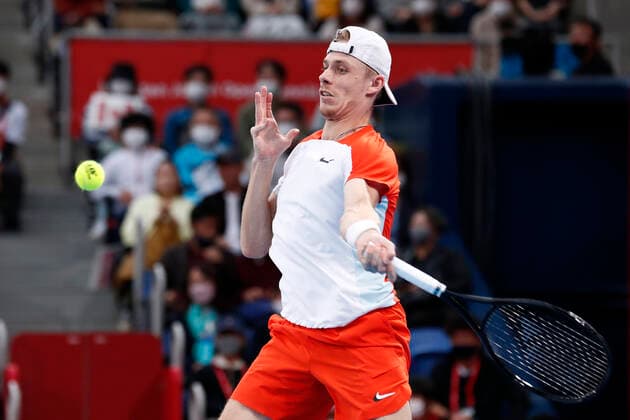 October 8, 2022, Tokyo, Japan: Denis SHAPOVALOV (CAN) hits a return against Taylor FRITZ (USA) during their Semifinal match at the Rakuten Japan Open Tennis Championships 2022 at Ariake Coliseum. The tournament is held from October 1 to 9. Tokyo Japan - ZUMAm191 20221008_zap_m191_046 Copyright: xRodrigoxReyesxMarinx