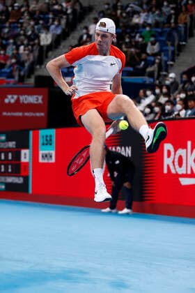 October 8, 2022, Tokyo, Japan: Denis SHAPOVALOV (CAN) hits a return against Taylor FRITZ (USA) during their Semifinal match at the Rakuten Japan Open Tennis Championships 2022 at Ariake Coliseum. The tournament is held from October 1 to 9. Tokyo Japan - ZUMAm191 20221008_zap_m191_047 Copyright: xRodrigoxReyesxMarinx
