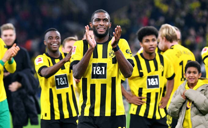 Football, Bundesliga, Germany, men, season 2022 2023, 9 matchday, Signal Iduna Park Dortmund Bor Dortmund yellow FC Bayern Munich red 2 2 final cheer Anthony Modeste BVB jubilation, joy, action DFB DFL REGULATIONS PROHIBIT ANY USE OF PHOTOGRAPHS AS IMAGE SEQUENCES AND OR QUASI VIDEO