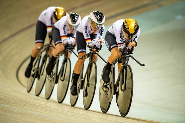 Germany Team Team Pursuit UCI Track World Championships 2022 GER Germany, Germany, REISSNER Lena Charlotte, TEUTENBERG Lea Lin, BRAUSSE Franziska, KRÖGER Mieke Team Track Bike Four Womens Team Pursuit qualifying qualification for the Womens Team Pursuit on 12 October 2022 UCI Track World Championships 2022 Track Cycling World Championships at the Velodrome National in Saint Quentin en Yvelines Montigny le Bretonneux France The 122 UCI Track World Championships 2022 will take place from 12 to 16 October 2022