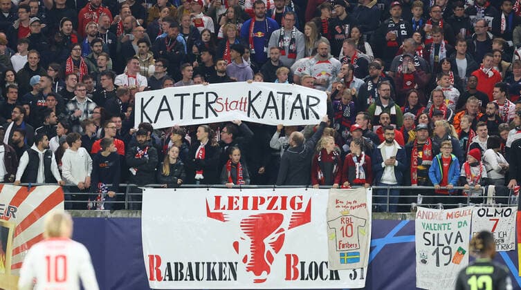 RB Leipzig Real Madrid 25 10 2022 Leipzig, 25 10 2022, Red Bull Arena, UEFA Champions League, Gr F, Matchday 5 , RB Leipzig GER vs Real Madrid ESP , In the picture fans of RB Leipzig KATER instead of KATAR protest against the upcoming World Cup in Qatar , Picture Point