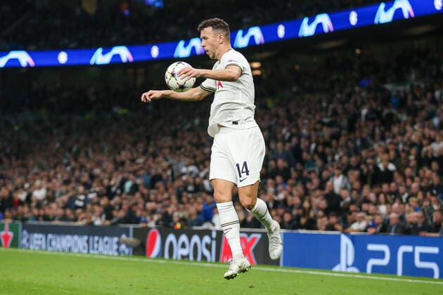 October 26, 2022, London, England, United Kingdom: Ivan PeriAÂ¡iÄ¡ 14 of Tottenham Hotspur controls the ball during the UEFA Champions League match Tottenham Hotspur vs Sporting Lisbon at Tottenham Hotspur Stadium, London, United Kingdom, 26th October 2022. London United Kingdom - ZUMAn307 20221026_zsa_n307_183 Copyright: xArronxGent NewsxImagesx