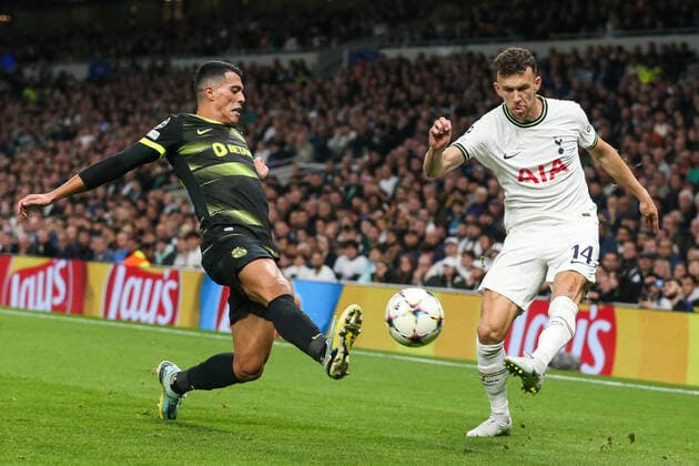 October 26, 2022, London, England, United Kingdom: Ivan PeriAÂ¡iÄ¡ 14 of Tottenham Hotspur crosses the ball during the UEFA Champions League match Tottenham Hotspur vs Sporting Lisbon at Tottenham Hotspur Stadium, London, United Kingdom, 26th October 2022. London United Kingdom - ZUMAn307 20221026_zsa_n307_186 Copyright: xArronxGent NewsxImagesx