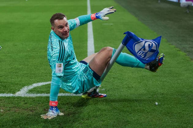 12 11 2022, Football, 2022 2023 season, 1 Bundesliga, 15 matchday, FC Schalke 04 FC Bayern Munich, Manuel Neuer FC Bayern Munich , xRHR PHOTO DEx Copyright: DennisxEwert RHR-FOTOx RHR-FOTO DE
