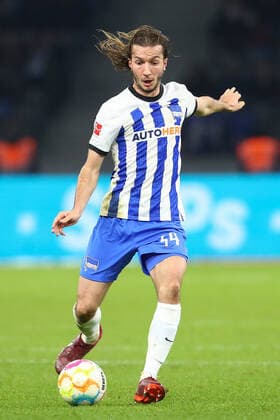 12 11 2022, xtgx, football 1 Bundesliga, Hertha BSC Berlin 1 FC Koeln emspor, v l Ivan Sunjic Hertha, 34 crop, single frame, whole body, single frame DFL DFB REGULATES PROHIBIT ANY USE OF PHOTOGRAPHS as IMAGE SEQUENCES and or QUASI VIDEO Berlin