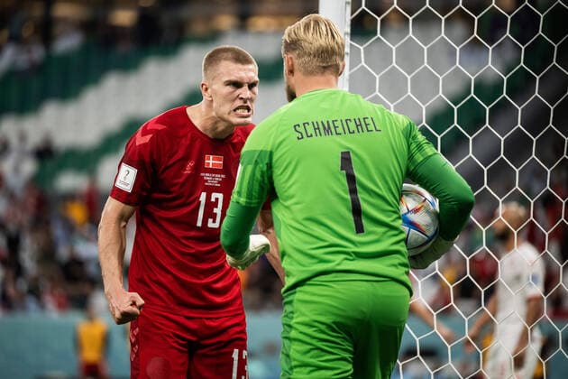 221122 Rasmus Kristensen and goalkeeper Kasper Schmeichel of Denmark during the FIFA World Cup 2022 football match between Denmark and Tunisia on November 22, 2022 in Doha Photo Joel Marklund BILDBYRAN code JM JM0382 bbeng football football soccer fotball world cup football world cup football world cup 2022 fifa world cup 2022 denmark denmark tunisia tunisia,  Copyright: JOELxMARKLUND BB221122JM047