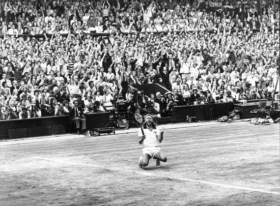 SEKLET SPORT 80 ARCHIVE 1980 Picture from the book Platat p237 After three hours and 53 minutes Björn Borg has won his fifth Wimbledon title and is waltzing away in happiness LONDON ENGLAND Tennis x51x  Copyright: xOllexSeijboldx WIMBLEDON 1980 BJÖRN BORG