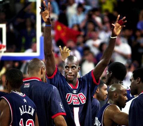 SYDNEY 000917 Sydney Olympics 2000 Basketball USA China, 119 72, Kevin Garnett, USA makes a winning shot after beating China SYDNEY AUSTRALIA Olympics x599x  Copyright: xJonasxLindkvistx
