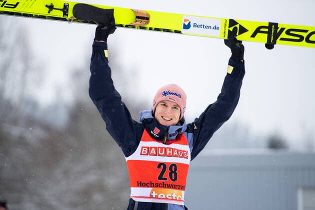 Karl Geiger Germany cheers over 3rd place on podium GER, FIS World Cup ski jumping high ridge hill, Titisee Neustadt, mens qualification, 09 12 2022, 2022 2023 season GER, FIS World Cup ski jumping, Titisee Neustadt, mens qualification, 09 12 2022, 2022 2023 Titisee Neustadt season Copyright: xEibner Memmlerx EP_MMR